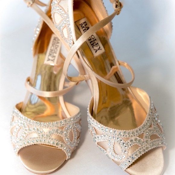 Badgley Mischka Jeweled Wedge NWT - Picture 4 of 5